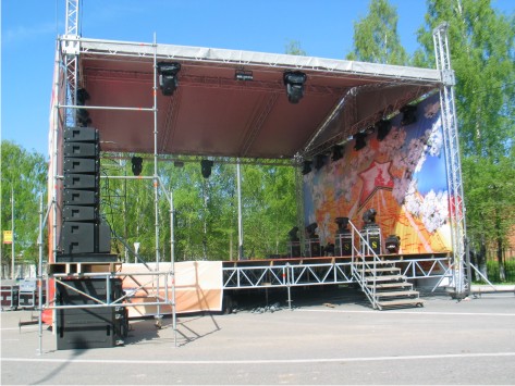 Праздничный концерт в Звенигороде